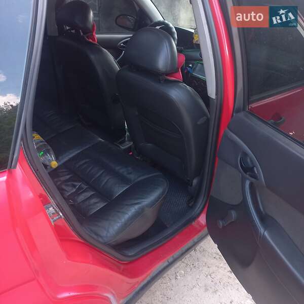 Универсал Ford Focus 2003 в Могилев-Подольске