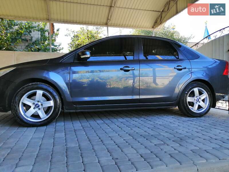 Седан Ford Focus 2008 в Первомайську