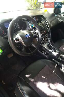 Седан Ford Focus 2014 в 