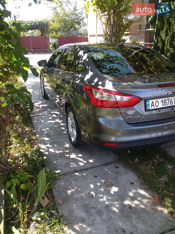 Седан Ford Focus 2014 в Ужгороде