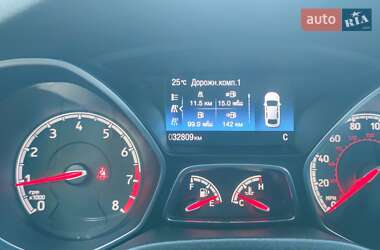 Хэтчбек Ford Focus 2017 в Житомире