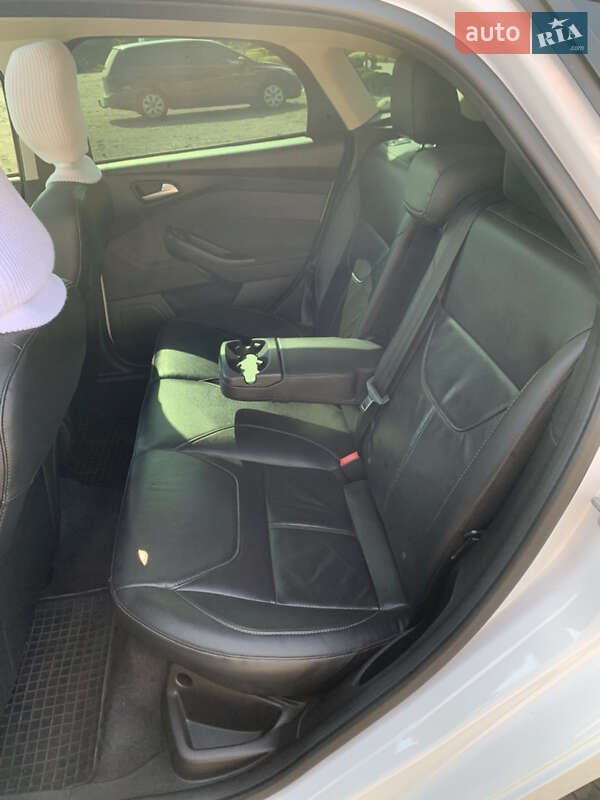 Хэтчбек Ford Focus 2015 в Черкассах