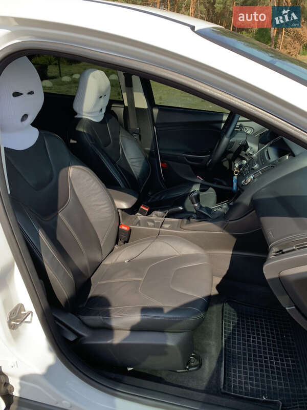 Хэтчбек Ford Focus 2015 в Черкассах