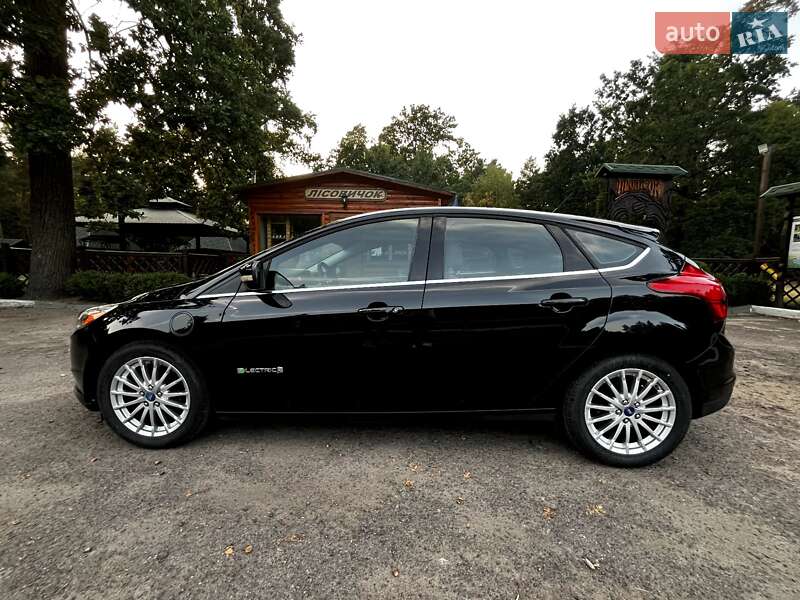 Хэтчбек Ford Focus 2012 в Луцке