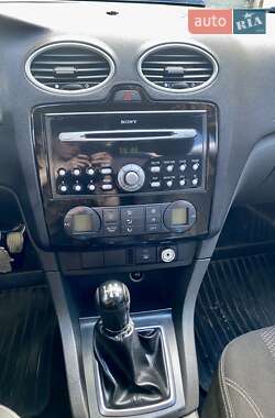 Седан Ford Focus 2007 в Бурыни
