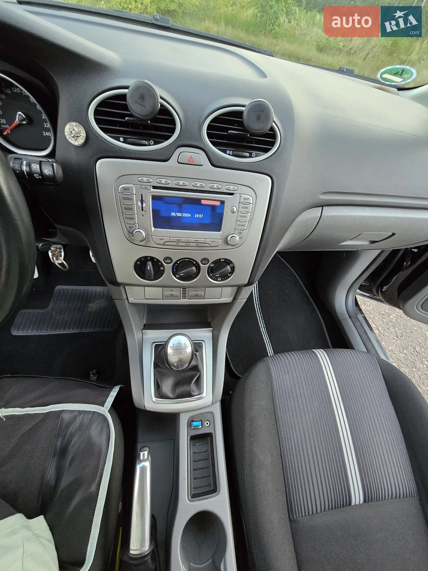 2010 Ford Focus - мініатюра 6