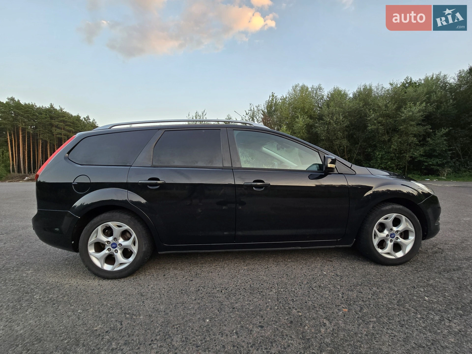 2010 Ford Focus - мініатюра 14