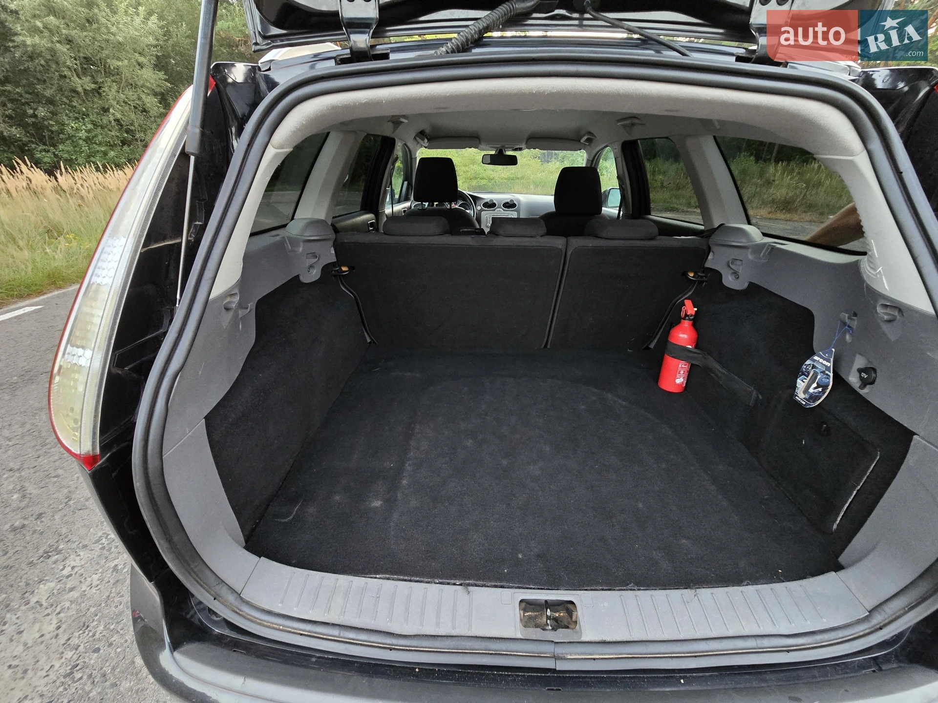 2010 Ford Focus - мініатюра 26