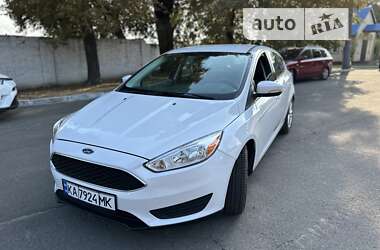 Хэтчбек Ford Focus 2015 в Киеве