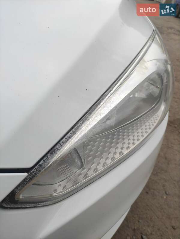Универсал Ford Focus 2015 в Ровно фото 15 Универсал Ford Focus 2015 в Ровно