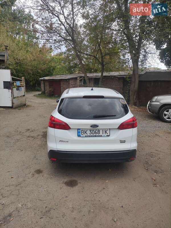 Универсал Ford Focus 2015 в Ровно фото 8 Универсал Ford Focus 2015 в Ровно