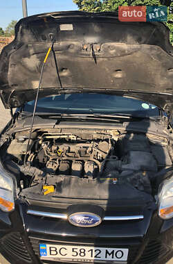 Седан Ford Focus 2013 в 