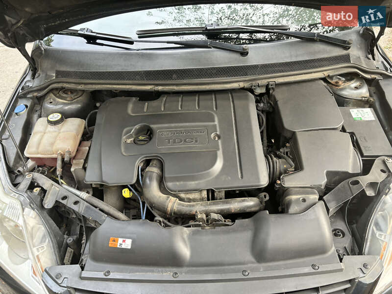Универсал Ford Focus 2010 в Вараше