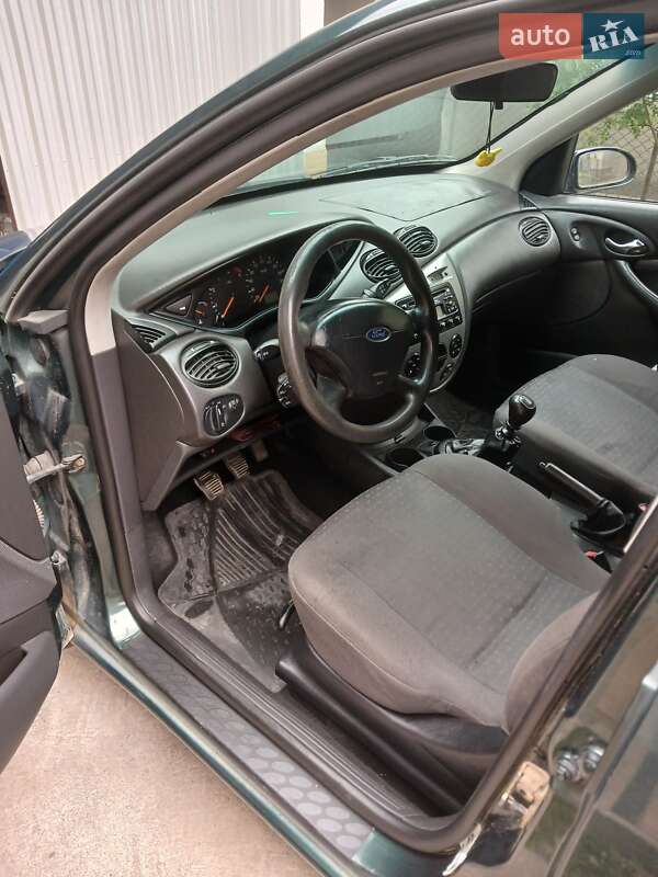 Универсал Ford Focus 2004 в Новоселице фото 8 Универсал Ford Focus 2004 в Новоселице