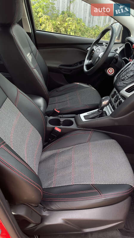 Седан Ford Focus 2014 в Чернігові