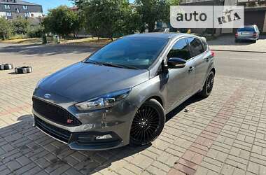 Хэтчбек Ford Focus 2017 в Черкассах