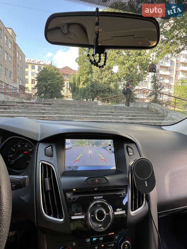 Седан Ford Focus 2017 в Львове