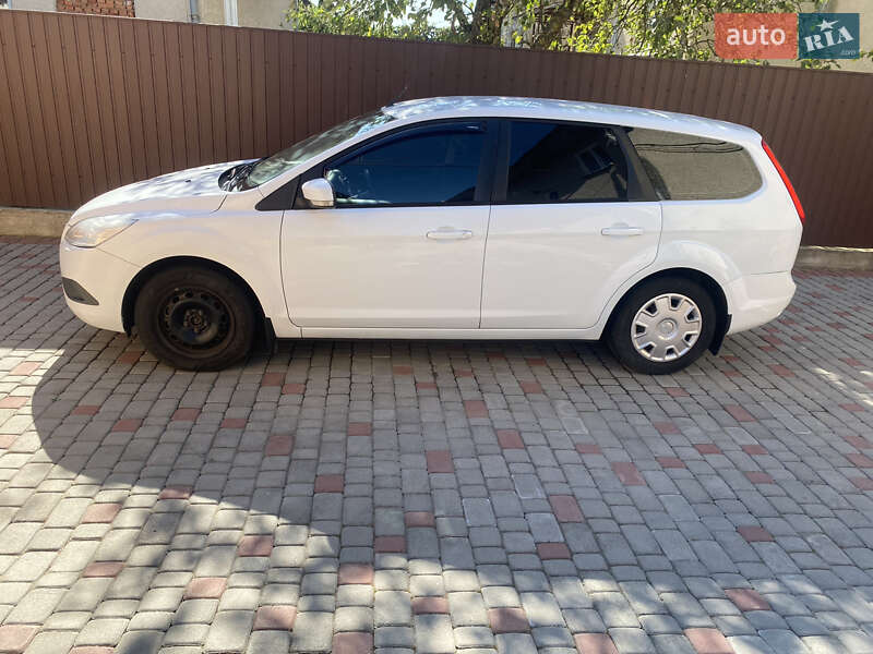 Универсал Ford Focus 2010 в Ивано-Франковске