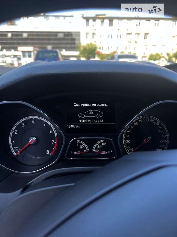 Хэтчбек Ford Focus 2016 в Киеве фото 7 Хэтчбек Ford Focus 2016 в Киеве