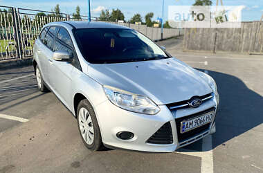 Універсал Ford Focus 2013 в Романіву