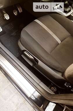 Универсал Ford Focus 2010 в 