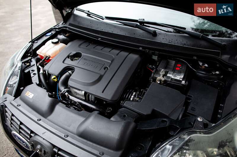 Універсал Ford Focus 2010 в Золочеві