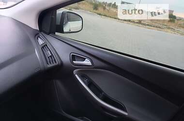Универсал Ford Focus 2014 в 