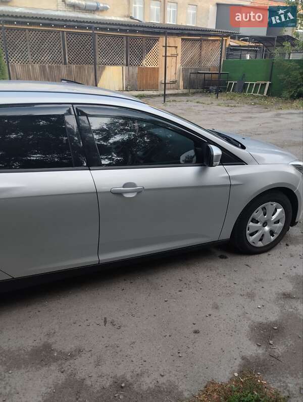 Універсал Ford Focus 2012 в Шепетівці
