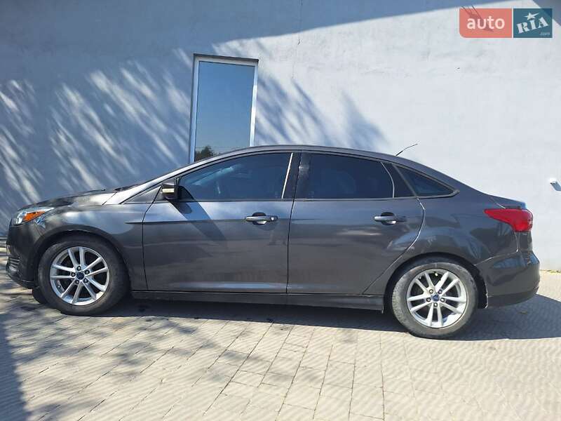 Седан Ford Focus 2015 в Львове