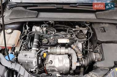 Хэтчбек Ford Focus 2012 в Новоархангельске