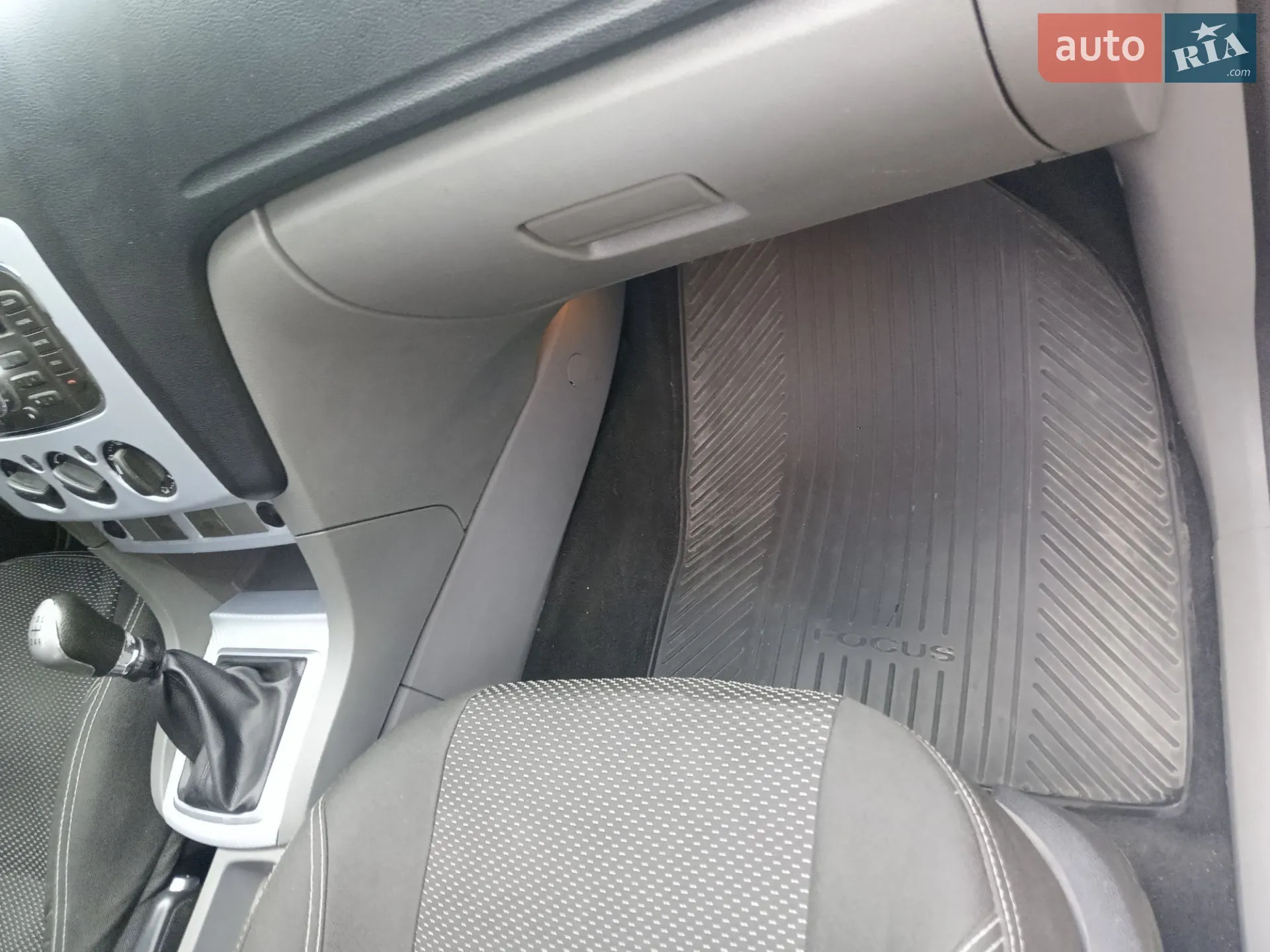 2010 Ford Focus - мініатюра 8