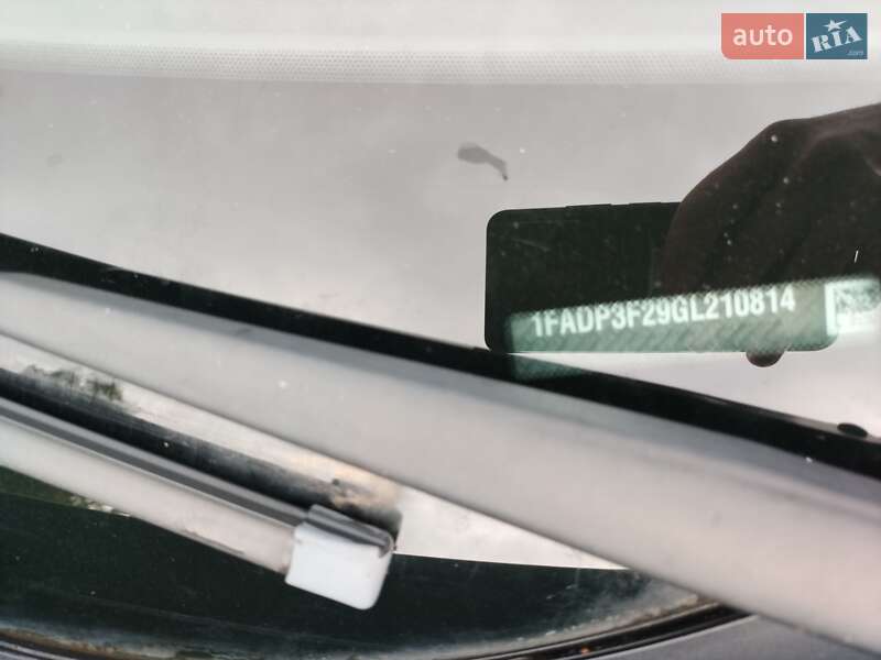 Седан Ford Focus 2015 в Киеве фото 11 Седан Ford Focus 2015 в Киеве