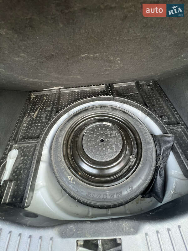 Хэтчбек Ford Focus 2015 в Днепре