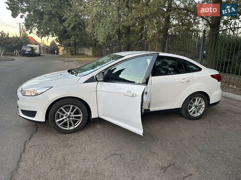 Седан Ford Focus 2017 в Києві