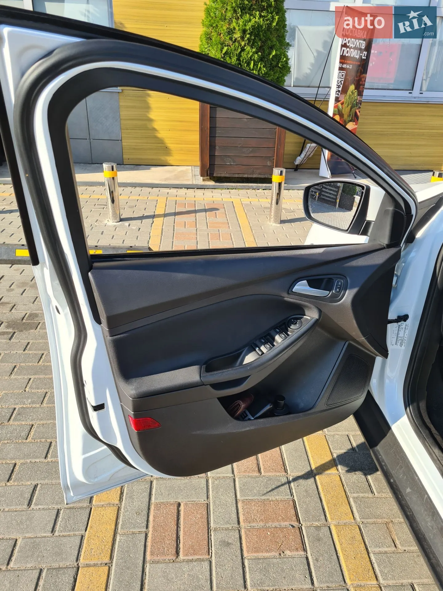 2017 Ford Focus - мініатюра 10