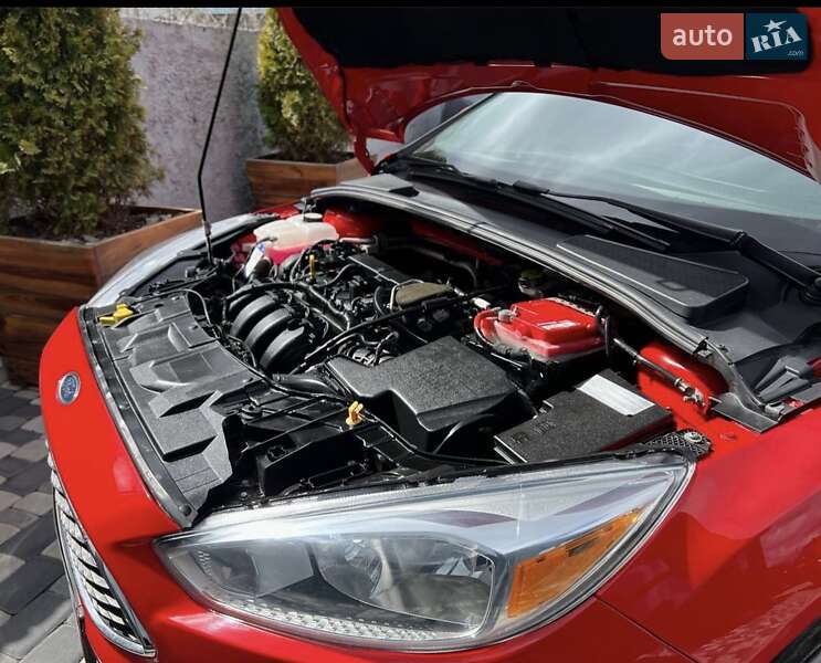 Хэтчбек Ford Focus 2014 в Киеве