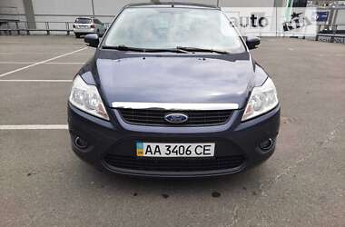 Хэтчбек Ford Focus 2010 в Киеве