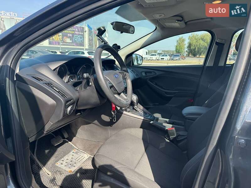 Седан Ford Focus 2017 в Киеве