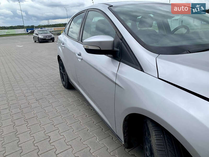 Седан Ford Focus 2016 в Киеве