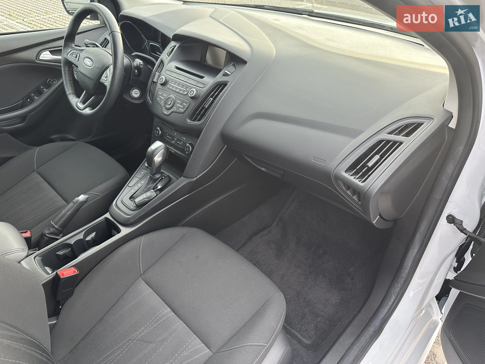 2016 Ford Focus - мініатюра 14