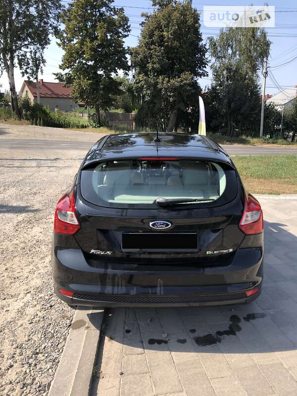 Хэтчбек Ford Focus 2012 в Львове