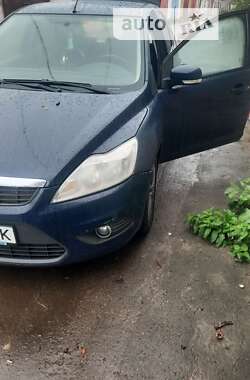 Хэтчбек Ford Focus 2010 в Ровно