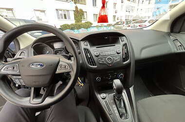 Хэтчбек Ford Focus 2017 в 
