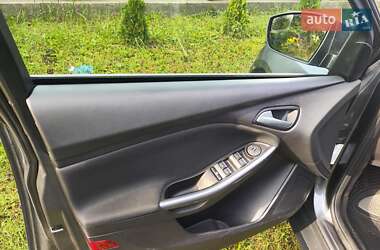 Седан Ford Focus 2014 в 