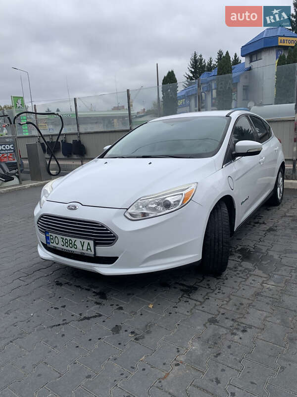 Хетчбек Ford Focus 2014 в Тернополі