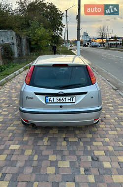 Хэтчбек Ford Focus 2002 в Киеве