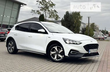 Хэтчбек Ford Focus 2019 в 