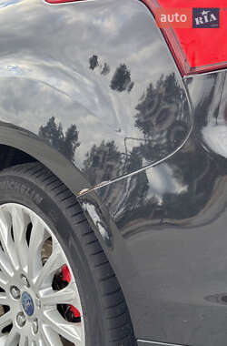 Хэтчбек Ford Focus 2013 в 