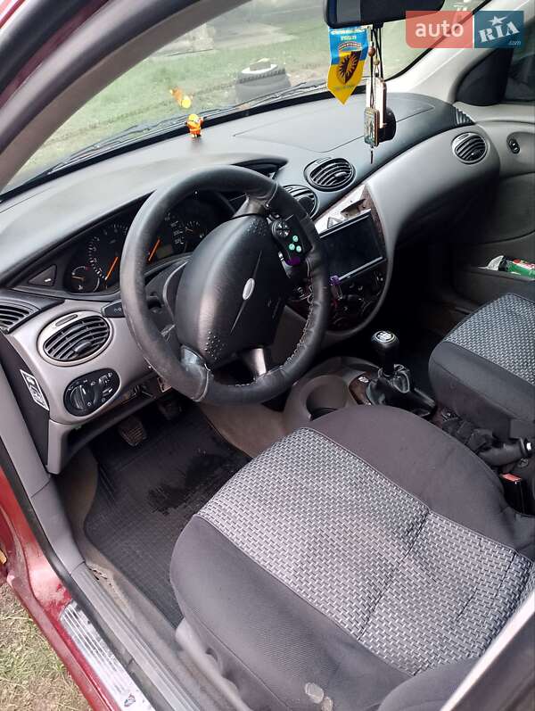 Седан Ford Focus 1999 в Львове