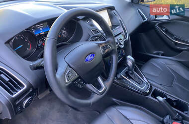 Седан Ford Focus 2018 в 